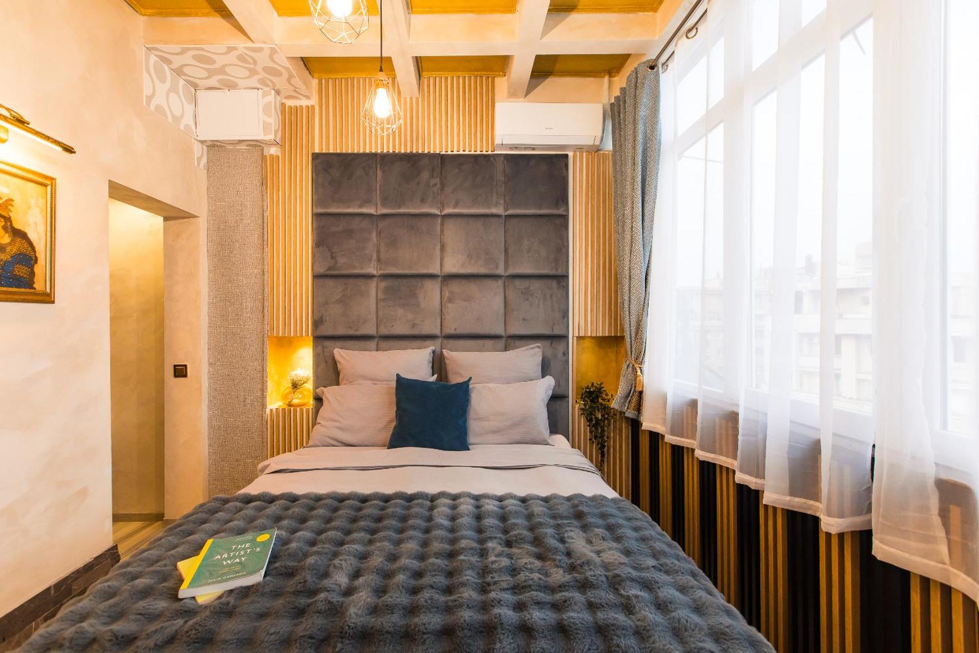 Royalty Apt With City Views On Calea Victoriei Bucarest Esterno foto