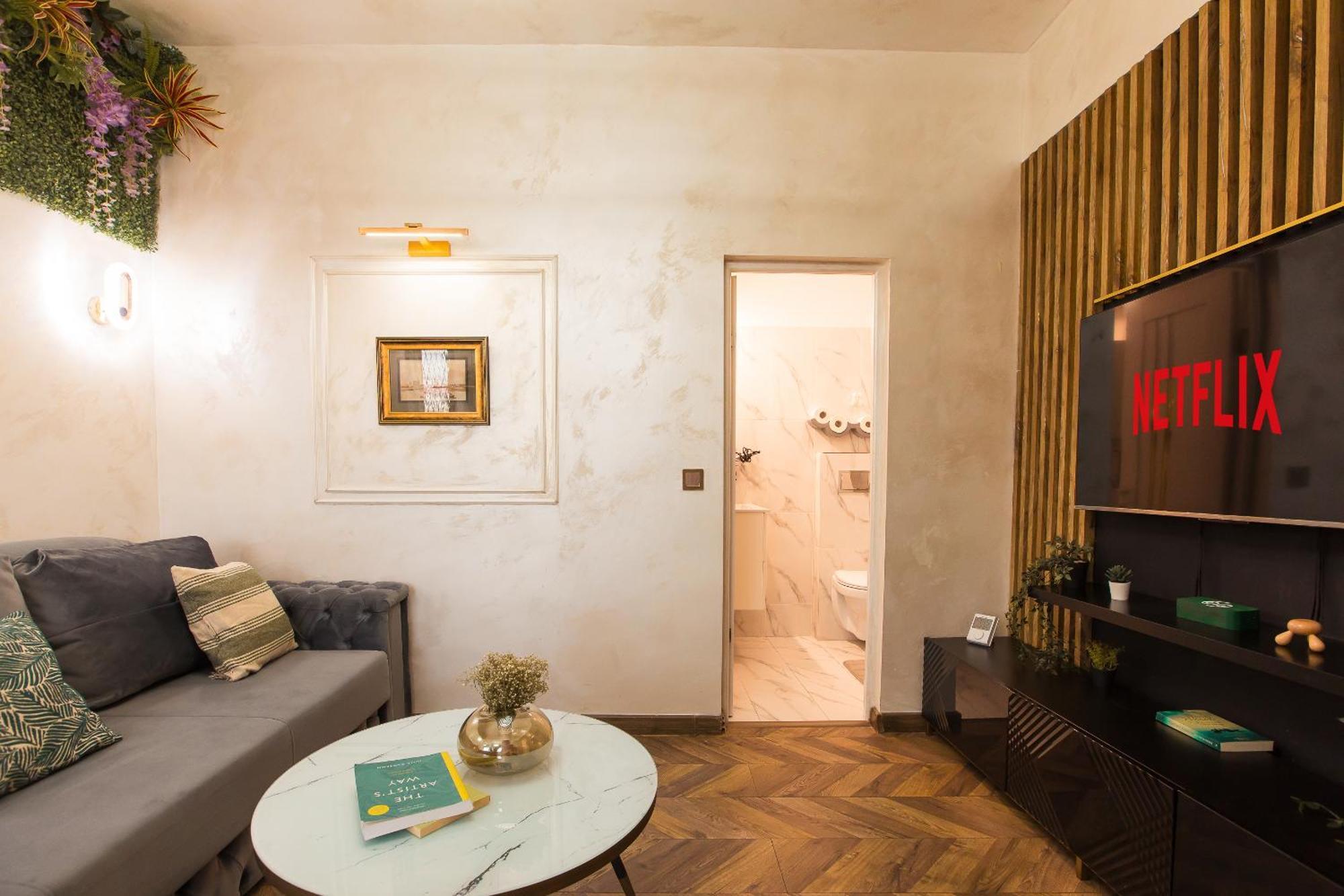 Royalty Apt With City Views On Calea Victoriei Bucarest Esterno foto