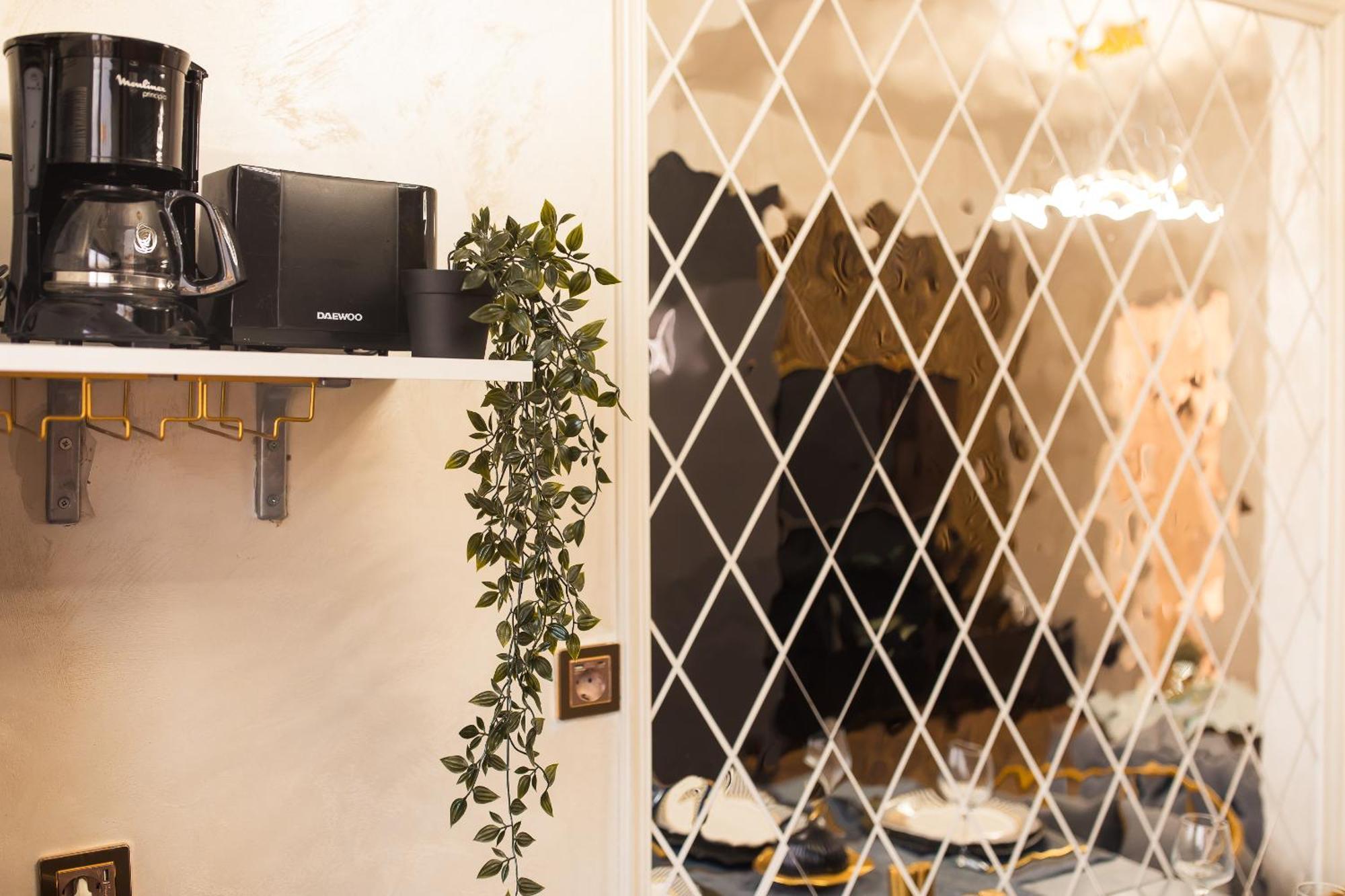 Royalty Apt With City Views On Calea Victoriei Bucarest Esterno foto